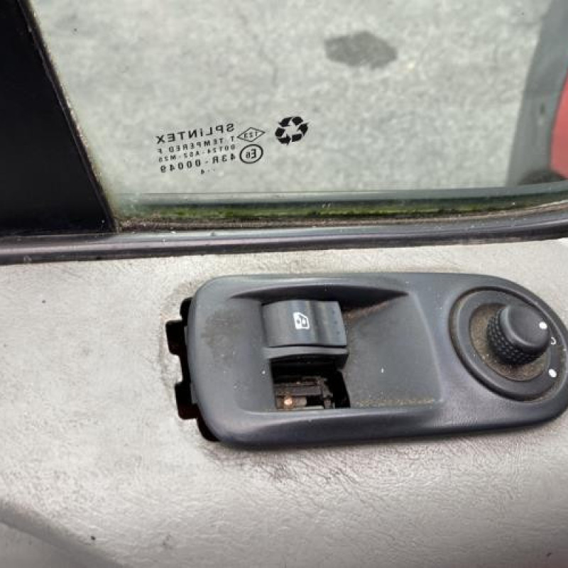 Pivot de moyeu avant gauche OPEL VIVARO 1 Photo n°9