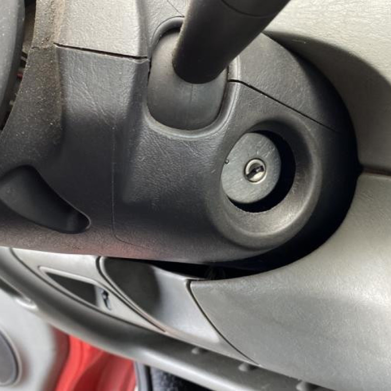 Pivot de moyeu avant gauche OPEL VIVARO 1 Photo n°17