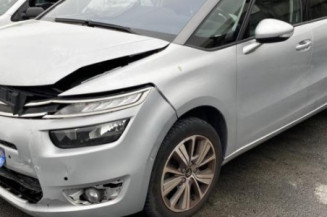 Pare boue arriere droit CITROEN C4 GRAND PICASSO 2