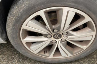 Pare boue arriere droit CITROEN C4 GRAND PICASSO 2