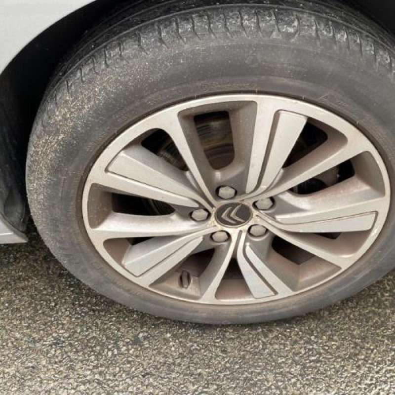 Pare boue arriere droit CITROEN C4 GRAND PICASSO 2 Photo n°8