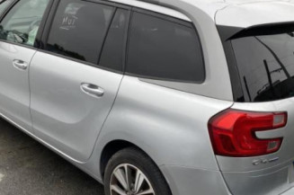 Pare boue arriere droit CITROEN C4 GRAND PICASSO 2