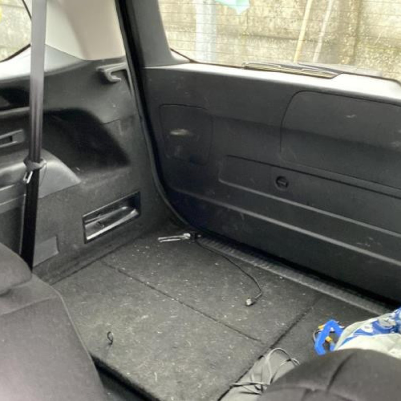 Pare boue arriere droit CITROEN C4 GRAND PICASSO 2 Photo n°14