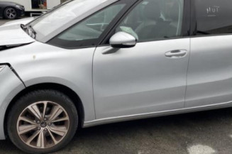 Pare boue arriere droit CITROEN C4 GRAND PICASSO 2