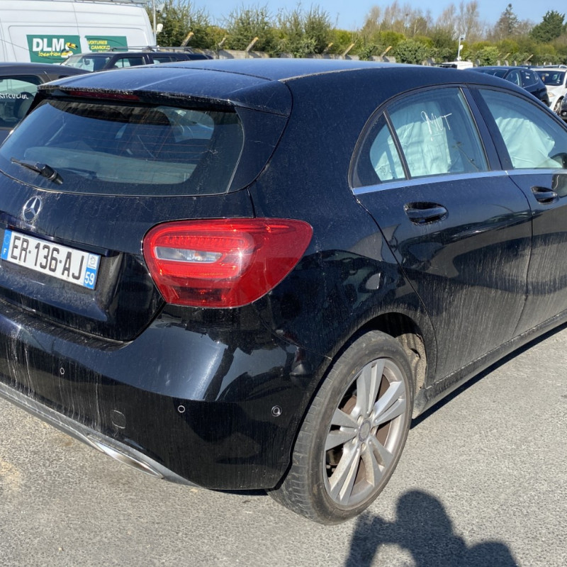 MERCEDES CLASSE A 176 PHASE 2 180 1.5 CDI - 8V TURBO Photo n°3