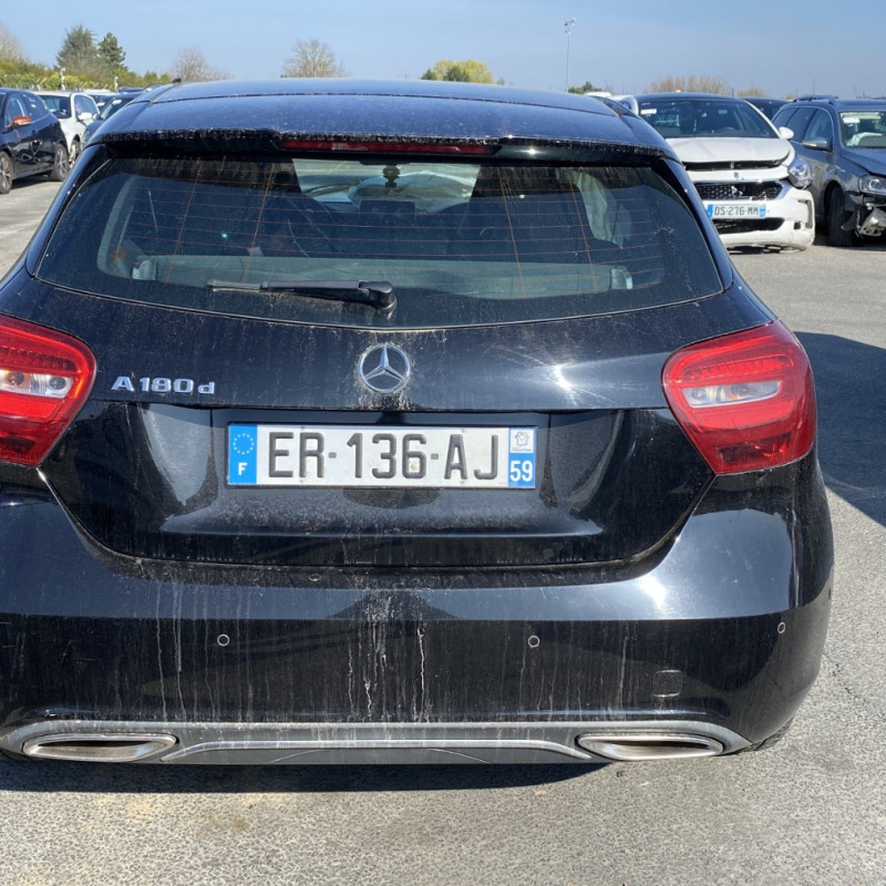 MERCEDES CLASSE A 176 PHASE 2 180 1.5 CDI - 8V TURBO Photo n°5