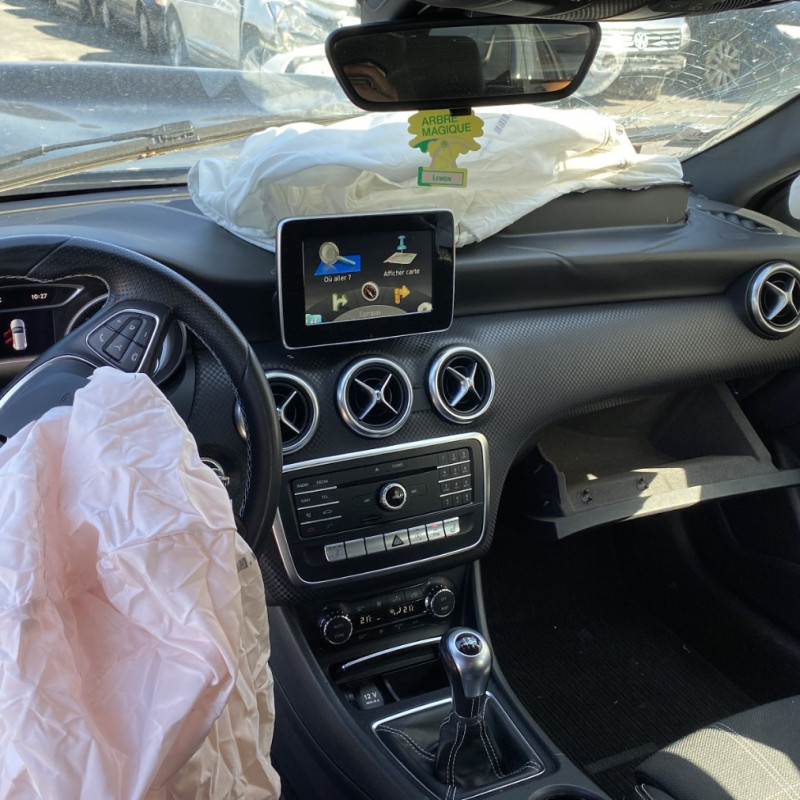 MERCEDES CLASSE A 176 PHASE 2 180 1.5 CDI - 8V TURBO Photo n°16