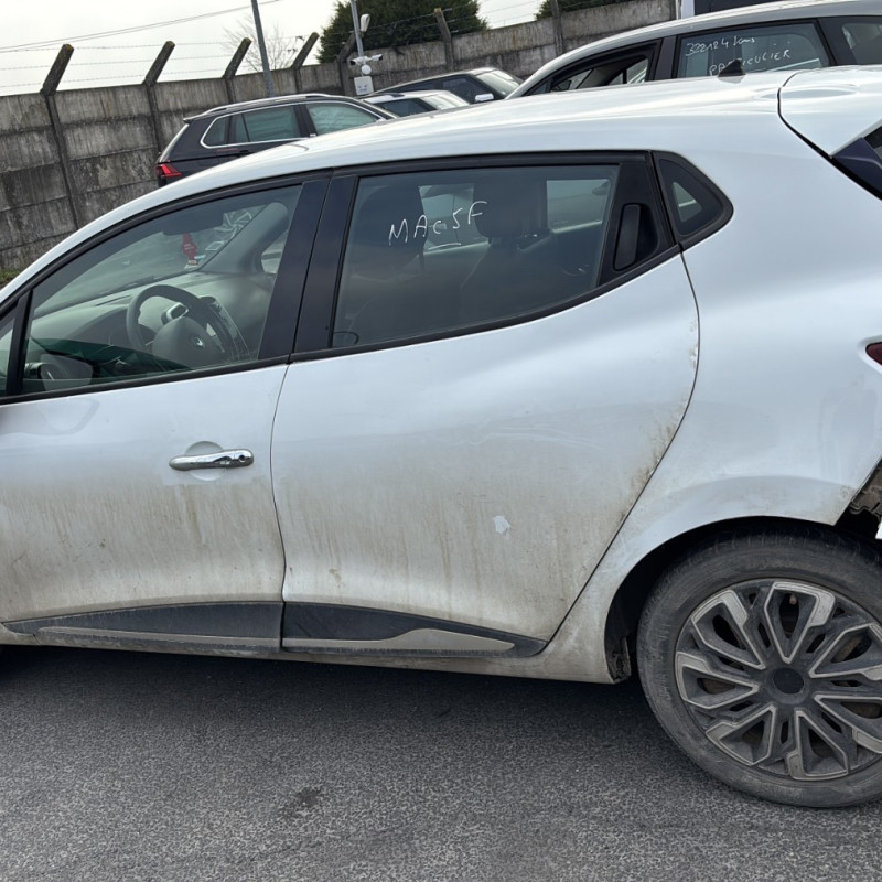 RENAULT CLIO 4 PHASE 1 1.5 DCI - 8V TURBO Photo n°19