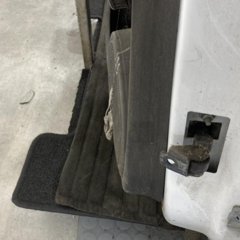 Porte arriere gauche RENAULT CLIO 4 Photo n°5