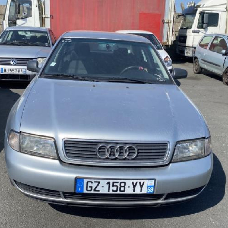 Pare choc avant AUDI A4 1 Photo n°14