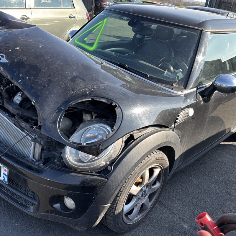 MINI MINI 2 R55 CLUBMAN PHASE 1 BREAK 1.6D - 16V TURBO COOPER D Photo n°11