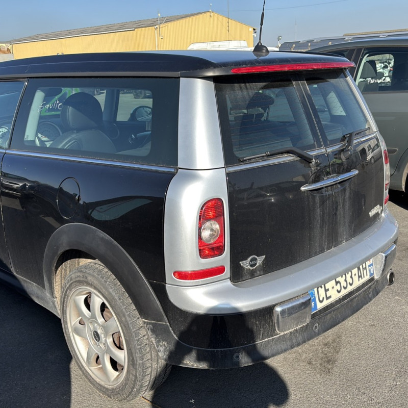 MINI MINI 2 R55 CLUBMAN PHASE 1 BREAK 1.6D - 16V TURBO COOPER D Photo n°14