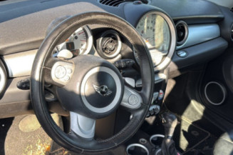 MINI MINI 2 R55 CLUBMAN PHASE 1 BREAK 1.6D - 16V TURBO COOPER D