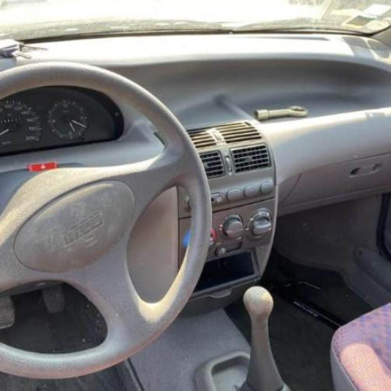 Porte avant droit FIAT PUNTO 1 Photo n°9