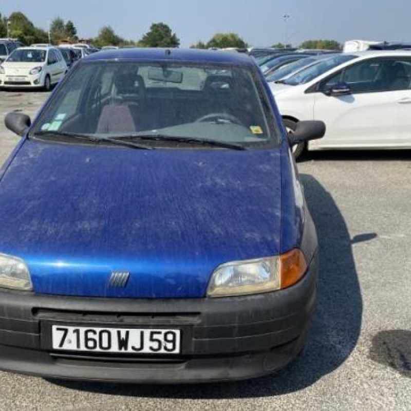 Porte avant droit FIAT PUNTO 1 Photo n°14