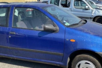 Porte avant droit FIAT PUNTO 1