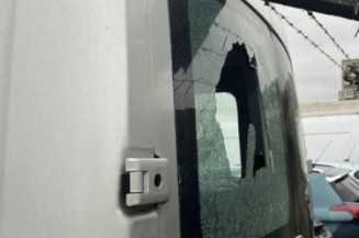 Pompe de direction RENAULT MASTER 3