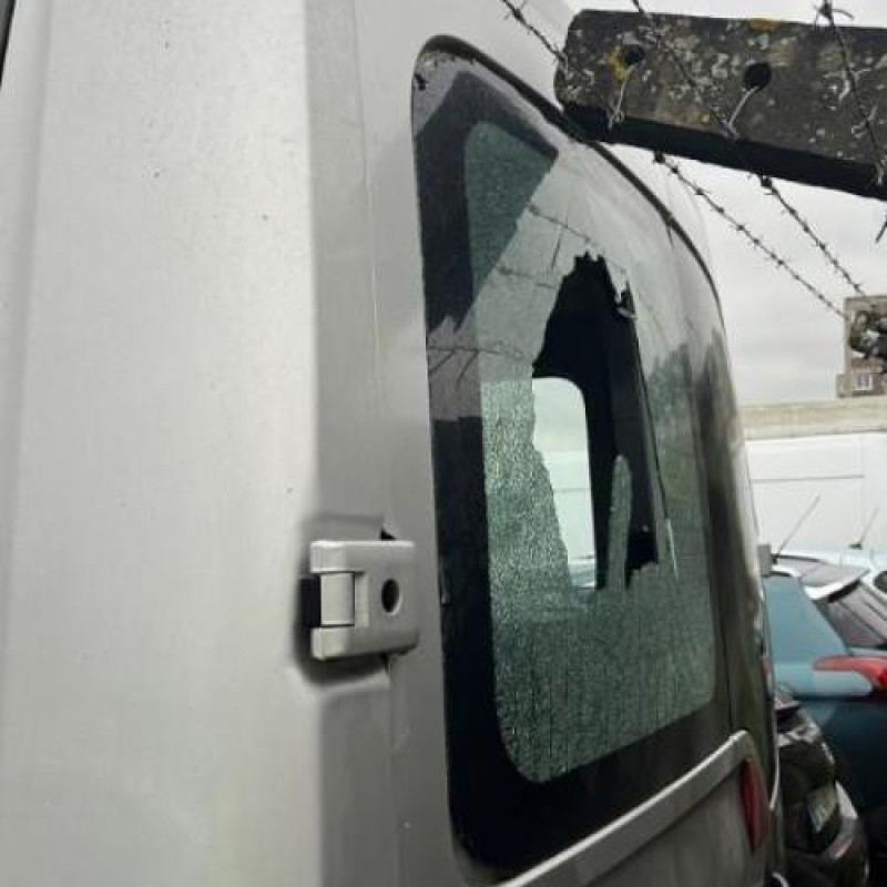 Pompe de direction RENAULT MASTER 3 Photo n°8