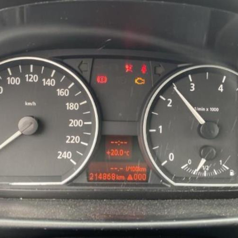 Compresseur clim BMW SERIE 1 E87 Photo n°18