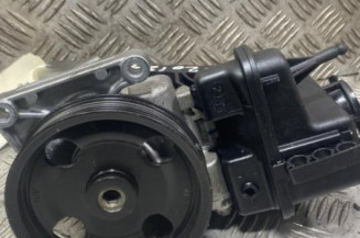 Pompe de direction MERCEDES CLASSE C 204