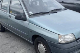Pivot de moyeu avant gauche RENAULT CLIO 1