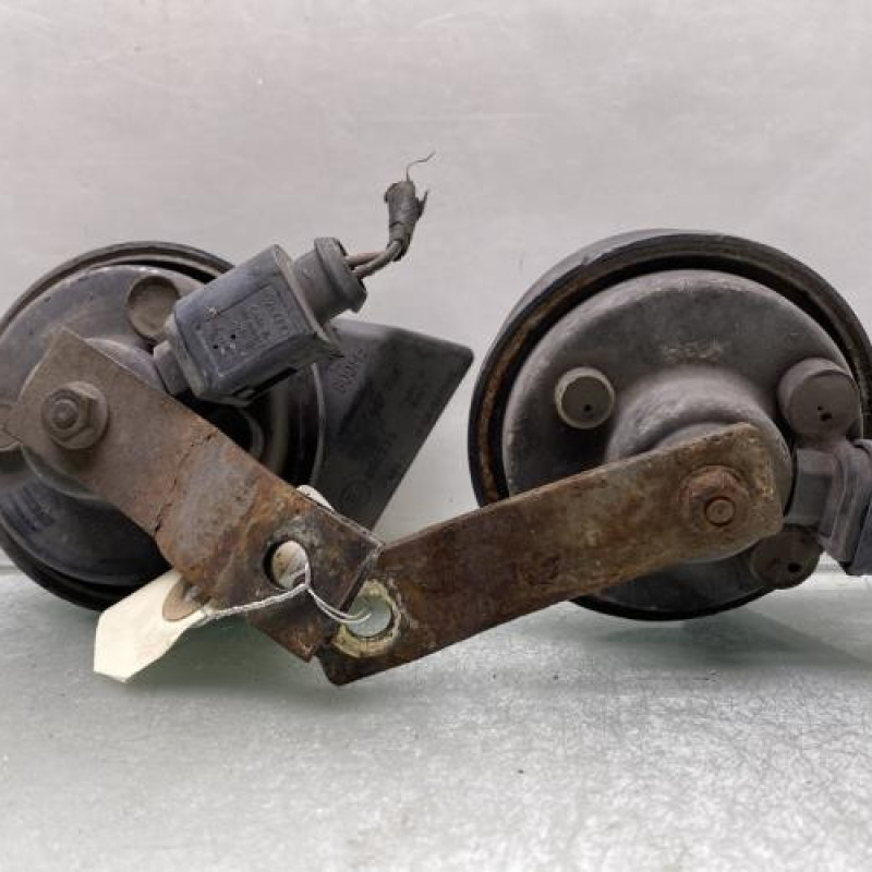 Avertisseur/Klaxon AUDI A3 2 Photo n°2