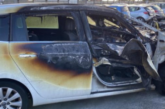 Custode avant gauche OPEL ZAFIRA TOURER C