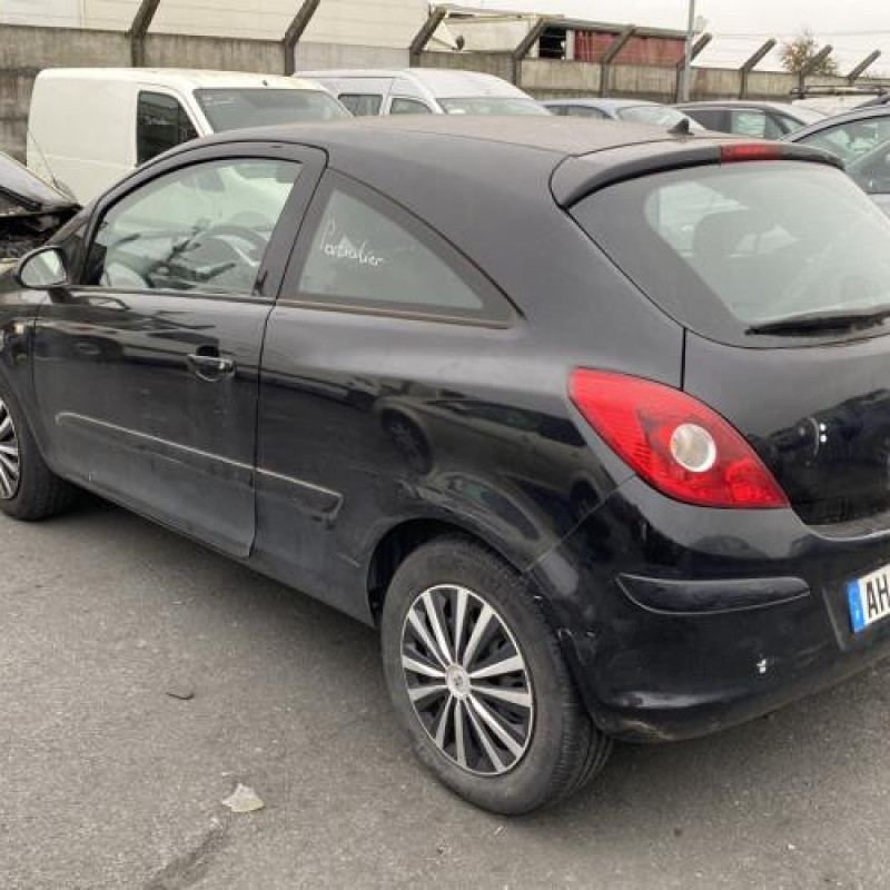 Moteur OPEL CORSA D Photo n°8