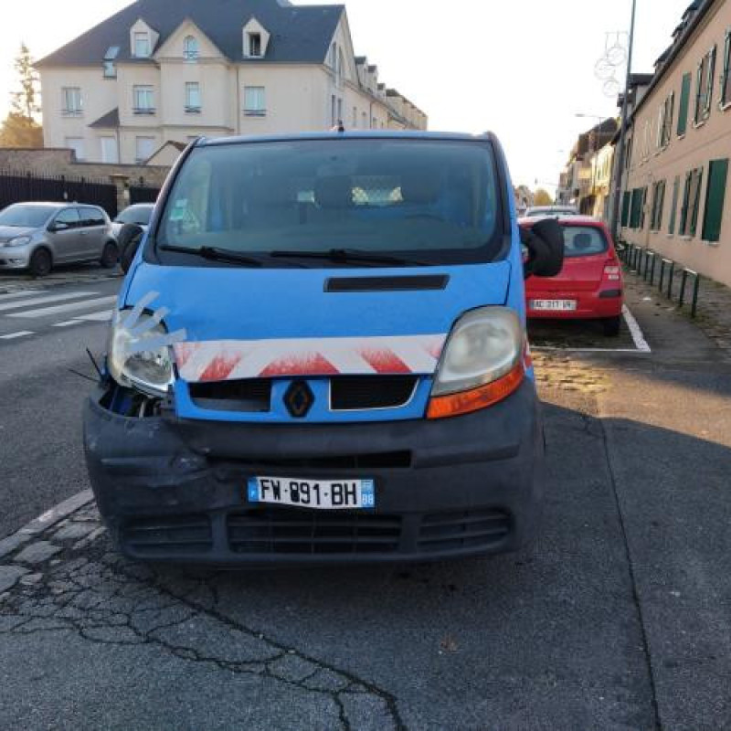 Crosse arriere droit RENAULT TRAFIC 2 Photo n°4