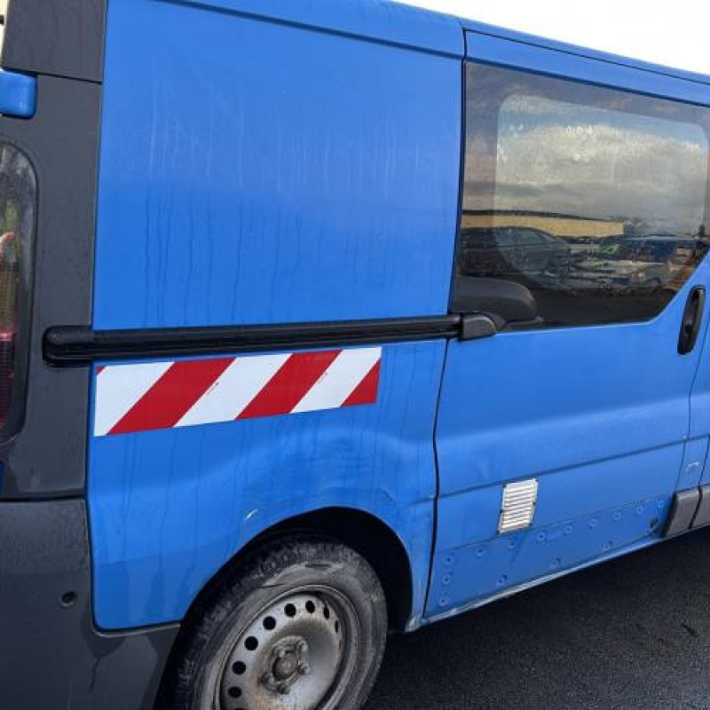 Crosse arriere droit RENAULT TRAFIC 2 Photo n°19