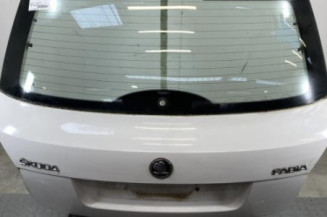 Malle/Hayon arriere SKODA FABIA 2 Photo n°1