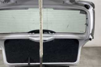 Malle/Hayon arriere SKODA FABIA 2