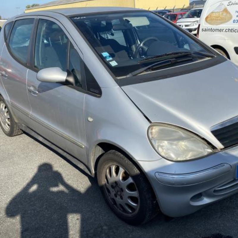 Pare choc avant MERCEDES CLASSE A 168 Photo n°9