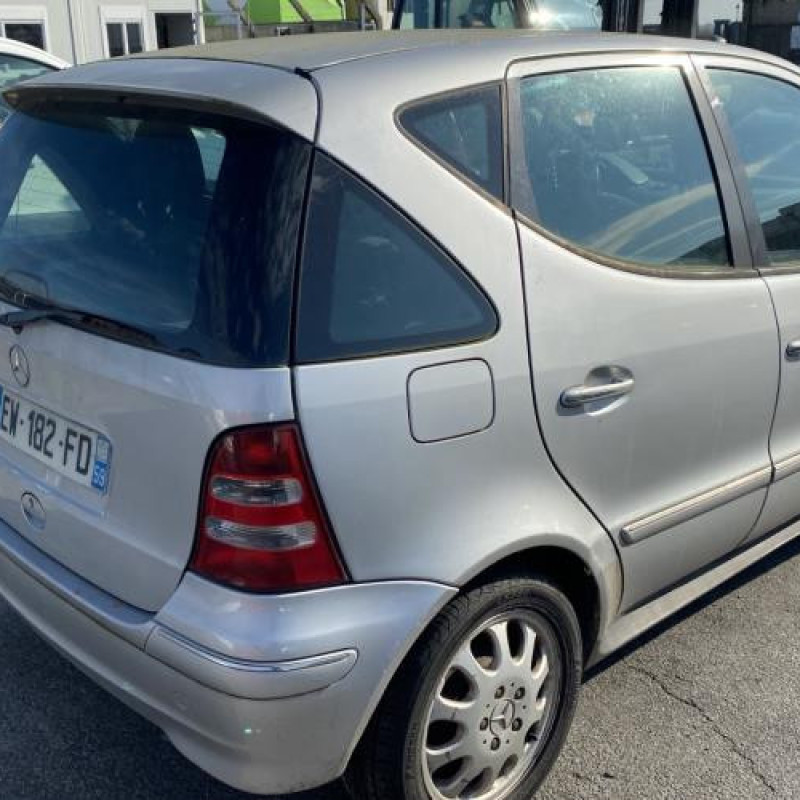 Pare choc avant MERCEDES CLASSE A 168 Photo n°10