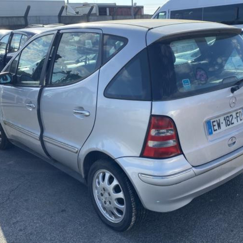 Pare choc avant MERCEDES CLASSE A 168 Photo n°11