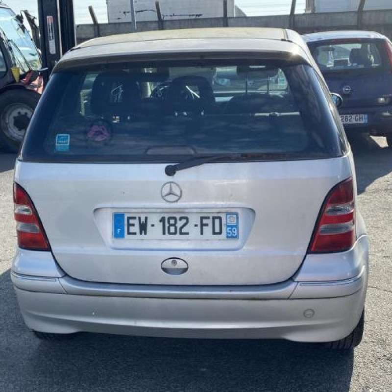 Pare choc avant MERCEDES CLASSE A 168 Photo n°12