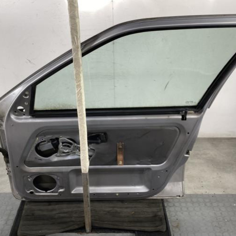 Porte avant droit CITROEN SAXO Photo n°6