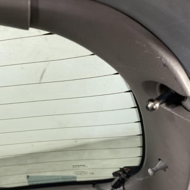 Malle/Hayon arriere NISSAN ALMERA 2 Photo n°10