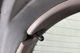 Malle/Hayon arriere NISSAN ALMERA 2
