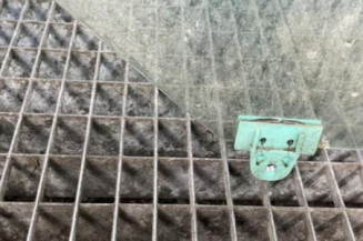 Vitre avant droit NISSAN NOTE 2