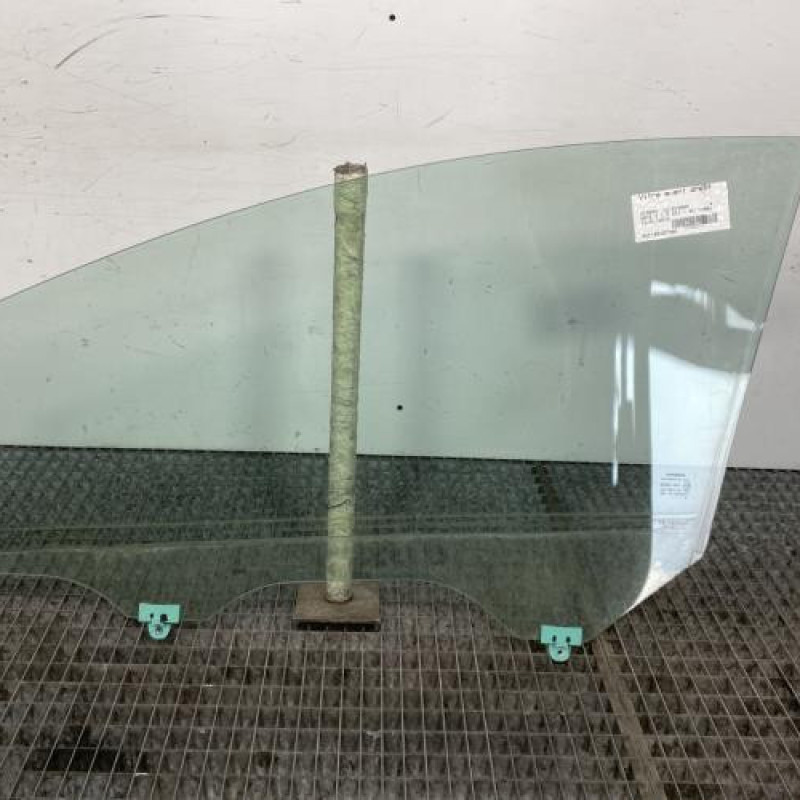 Vitre avant droit NISSAN NOTE 2 Photo n°6