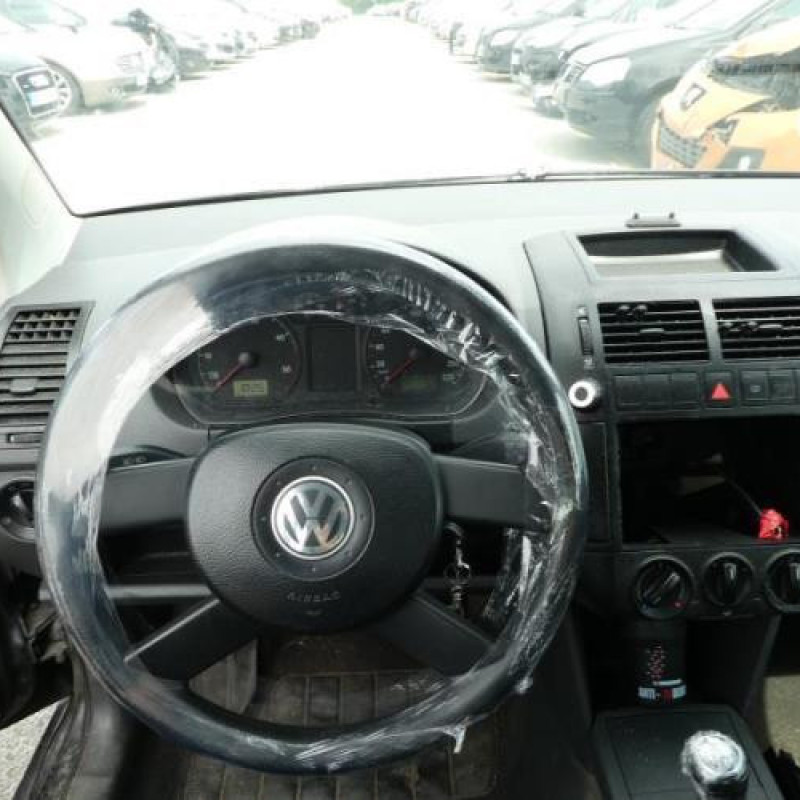 Vitre arriere droit VOLKSWAGEN POLO 4 Photo n°8