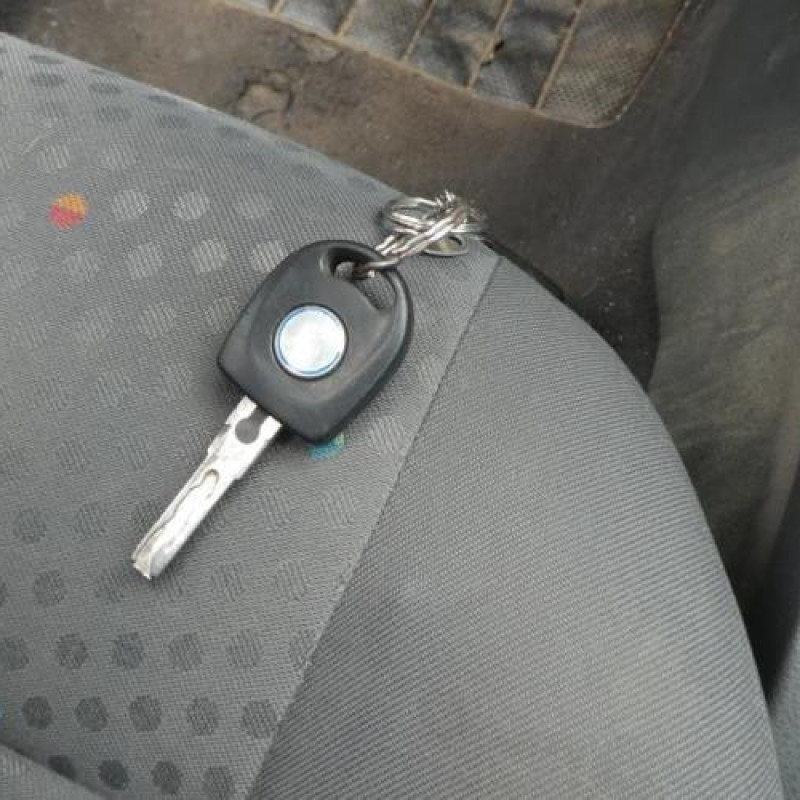Vitre arriere droit VOLKSWAGEN POLO 4 Photo n°14