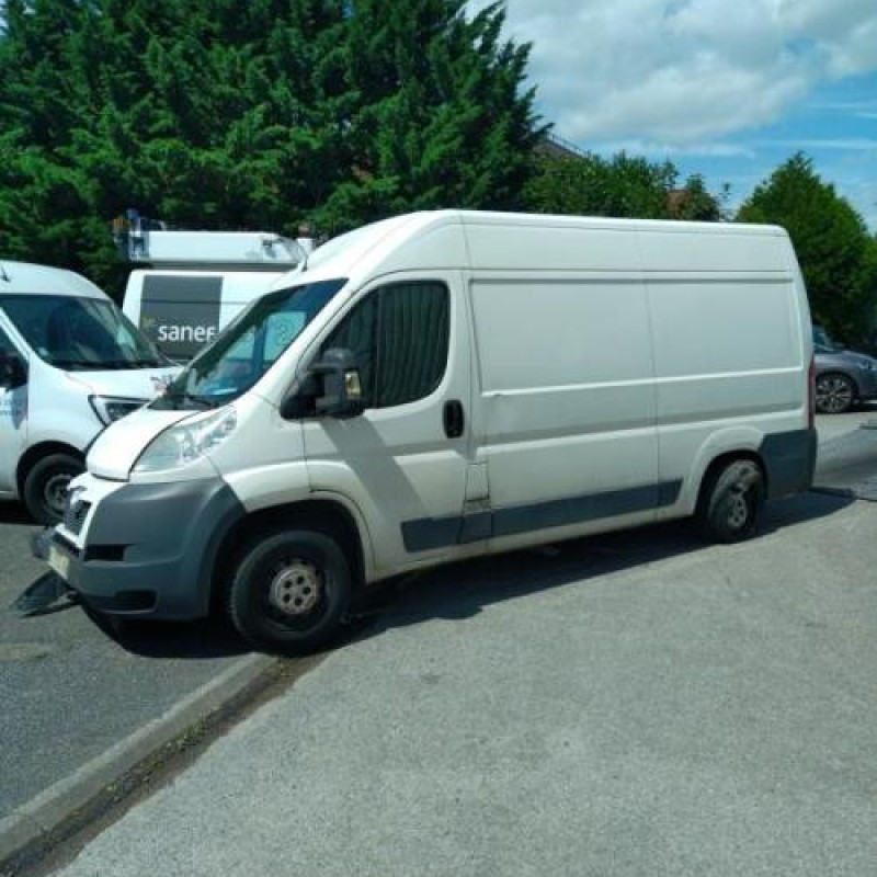 Crosse avant gauche PEUGEOT BOXER 3 Photo n°7