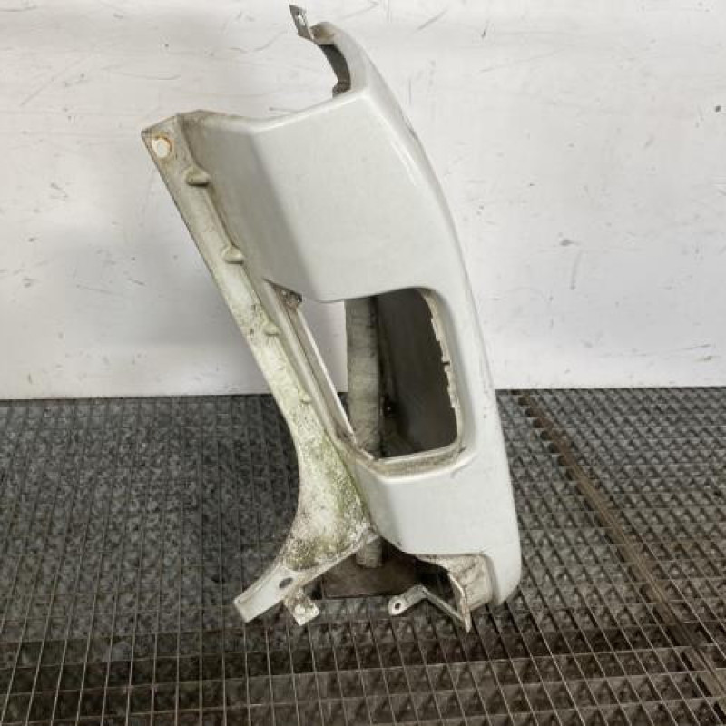 Crosse arriere droit RENAULT TRAFIC 2 Photo n°2