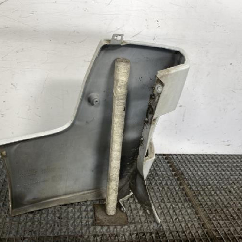 Crosse arriere droit RENAULT TRAFIC 2 Photo n°3