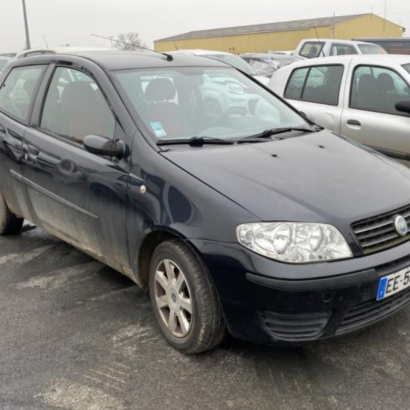 Face avant FIAT PUNTO 2 Photo n°6