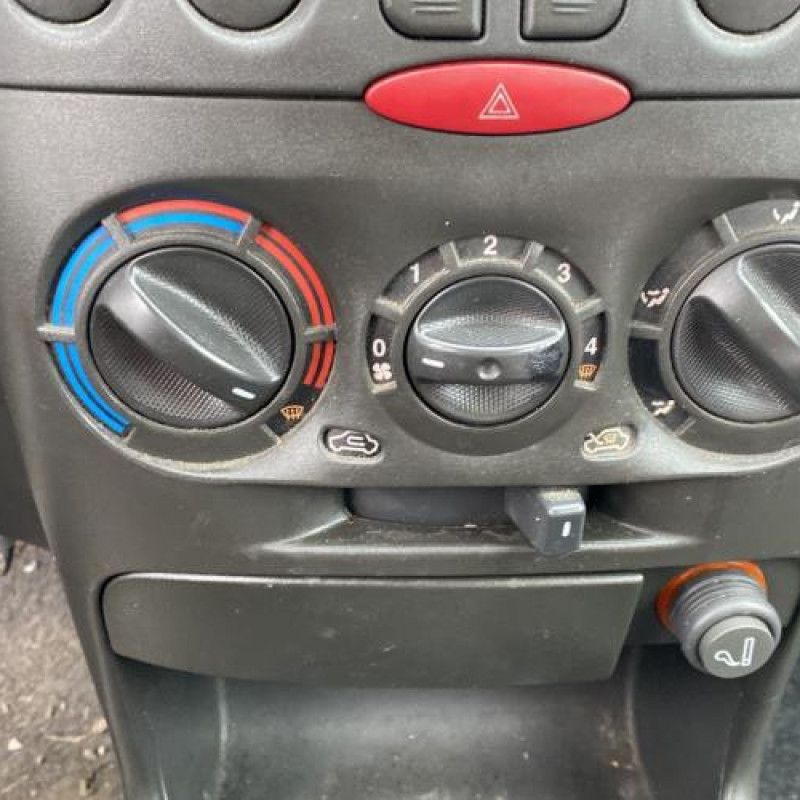 Face avant FIAT PUNTO 2 Photo n°12