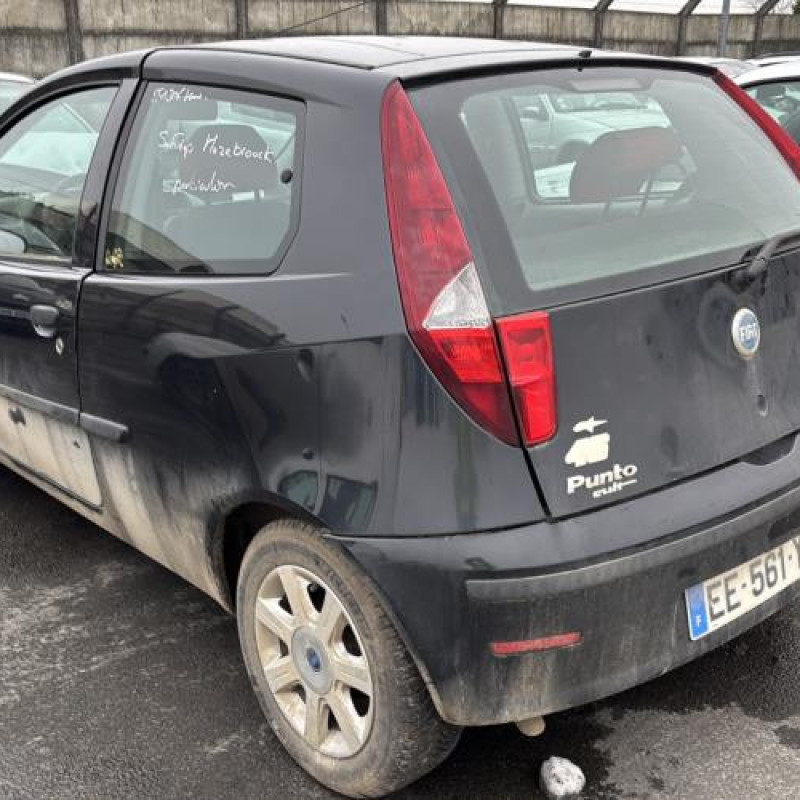 Face avant FIAT PUNTO 2 Photo n°19