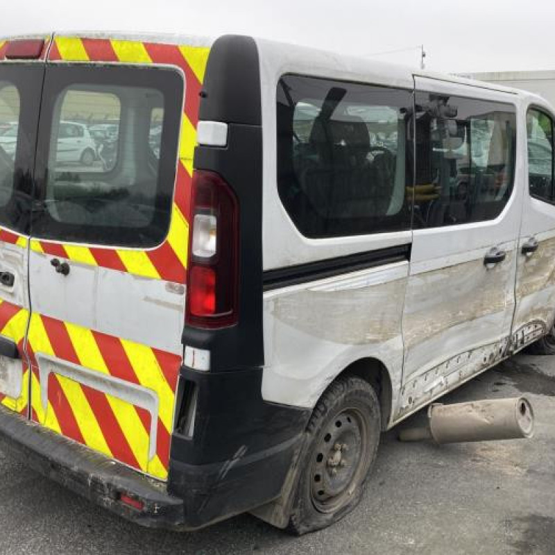 Face avant RENAULT TRAFIC 3 COURT Photo n°6